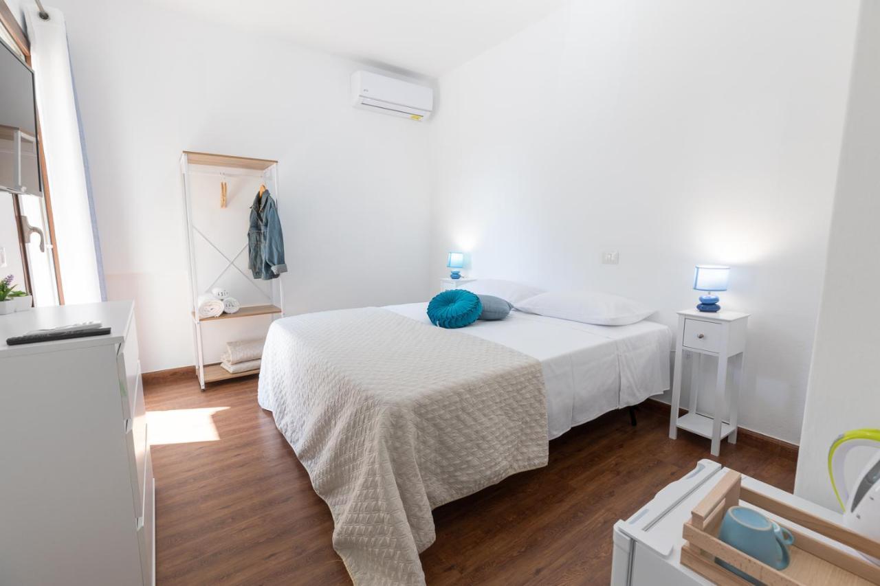 La Magnolia Rooms Олбия Екстериор снимка
